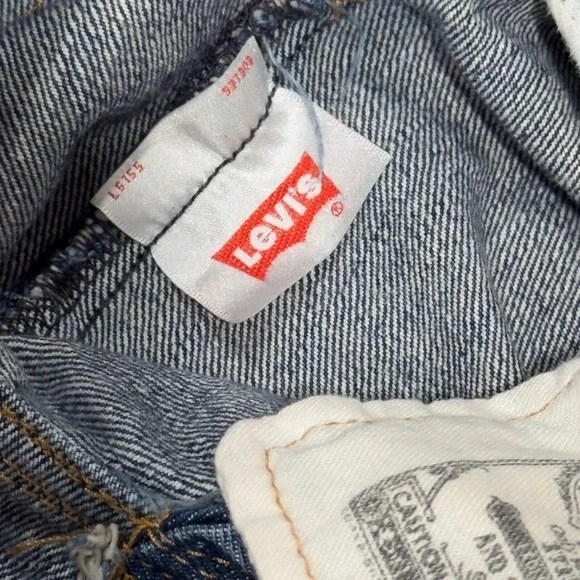 Vintage Levis 501 Original Button Fly Cut Off Denim Shorts Medium Wash W32 L36 - Picture 3 of 6